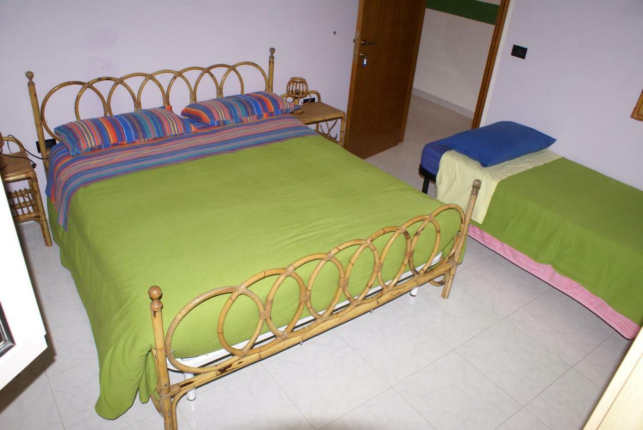 People Bed & Breakfast Castorano ภายนอก รูปภาพ