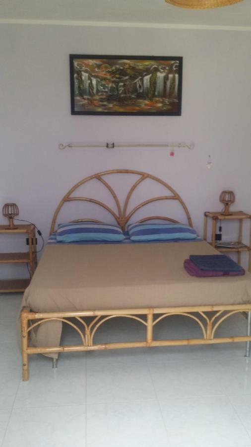 People Bed & Breakfast Castorano ภายนอก รูปภาพ